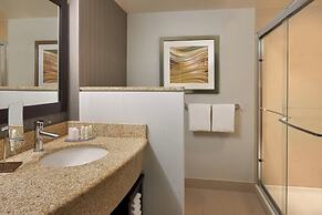Courtyard by Marriott Kingston Highway 401/Division Street