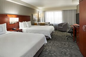 Courtyard by Marriott Kingston Highway 401/Division Street