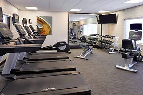 Courtyard by Marriott Kingston Highway 401/Division Street