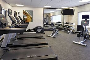 Courtyard by Marriott Kingston Highway 401/Division Street