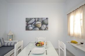 Birikos Studios & Apartments