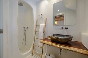 Birikos Studios & Apartments