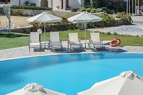 Birikos Studios & Apartments