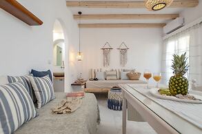 Birikos Studios & Apartments