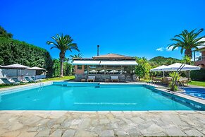 Hanioti Village Resort