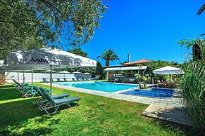 Hanioti Village Resort