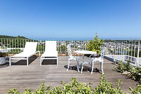 The Lookout Guest House