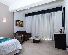 Zafiro Beach Boutique Resort