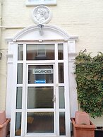 Hunters Lodge