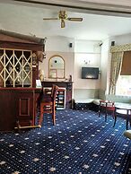 Hunters Lodge