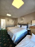 Hunters Lodge