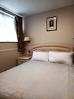 Hunters Lodge