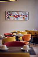 Hotel de Bourgtheroulde, Autograph Collection