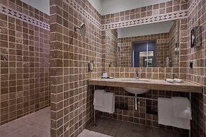 Hotel de Bourgtheroulde, Autograph Collection