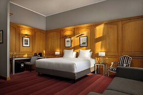 Hotel de Bourgtheroulde, Autograph Collection