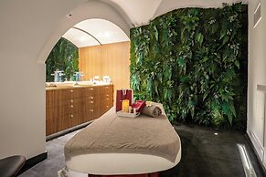 Hotel de Bourgtheroulde, Autograph Collection