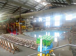 Hope Lake Lodge & Indoor Waterpark