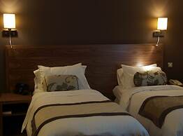Royal Oak Hotel
