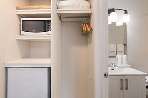 Canadas Best Value Inn & Suites Charlottetown