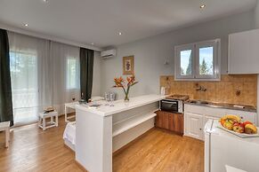 Folies Corfu Hotel Apartments