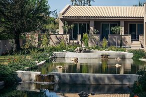 Folies Corfu Hotel Apartments