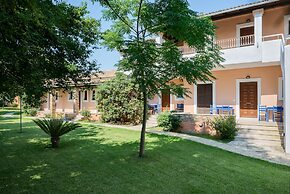 Folies Corfu Hotel Apartments