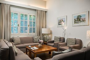 Folies Corfu Hotel Apartments