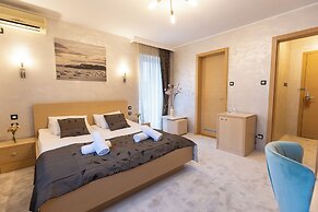 Euro Garni Hotel