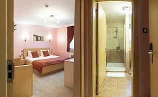 Euro Garni Hotel