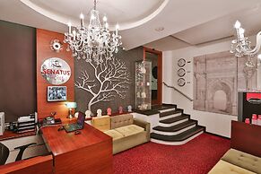 Senatus Hotel - Special Class