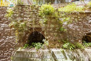 Senatus Hotel - Special Class