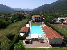 Mont Helmos Hotel