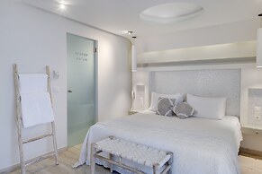 Kouros Art Hotel - Adults Only