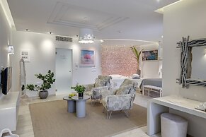 Kouros Art Hotel - Adults Only