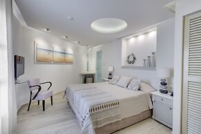 Kouros Art Hotel - Adults Only