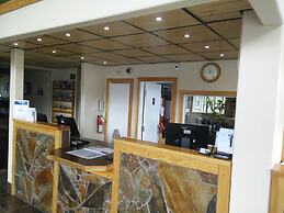 Days Inn by Wyndham Golden