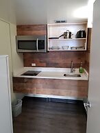 Days Inn by Wyndham Golden