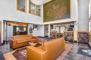 Days Inn by Wyndham Golden
