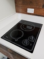 Days Inn by Wyndham Golden