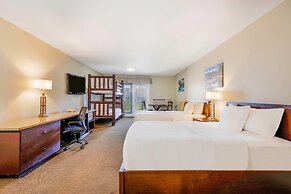 Days Inn by Wyndham Golden