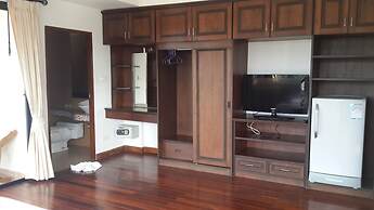 Chaweng Lakeview Condotel