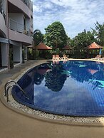 Chaweng Lakeview Condotel