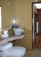 Chaweng Lakeview Condotel