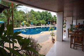 Chaweng Lakeview Condotel