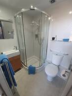 Lauderville Guest House