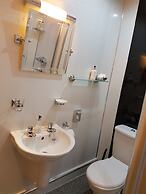 Lauderville Guest House