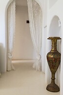 Sea Sound - White Katikies