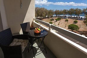 Sea Sound - White Katikies