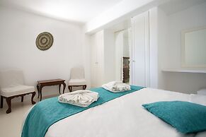 Sea Sound - White Katikies