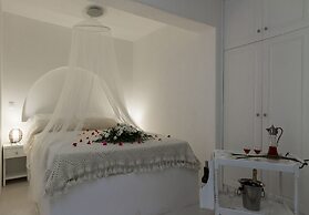 Sea Sound - White Katikies